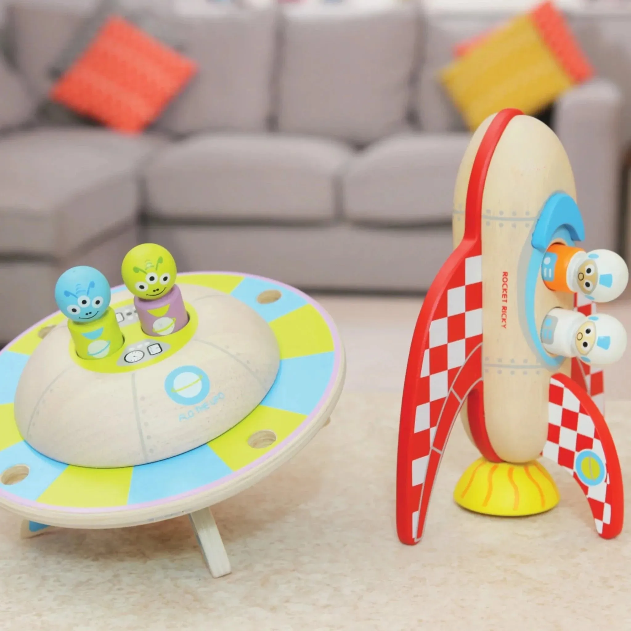 Flo the UFO saucer