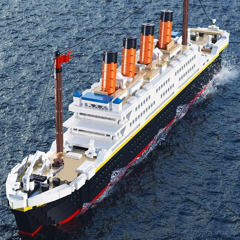 Titanic Ship Building Blocks Set
